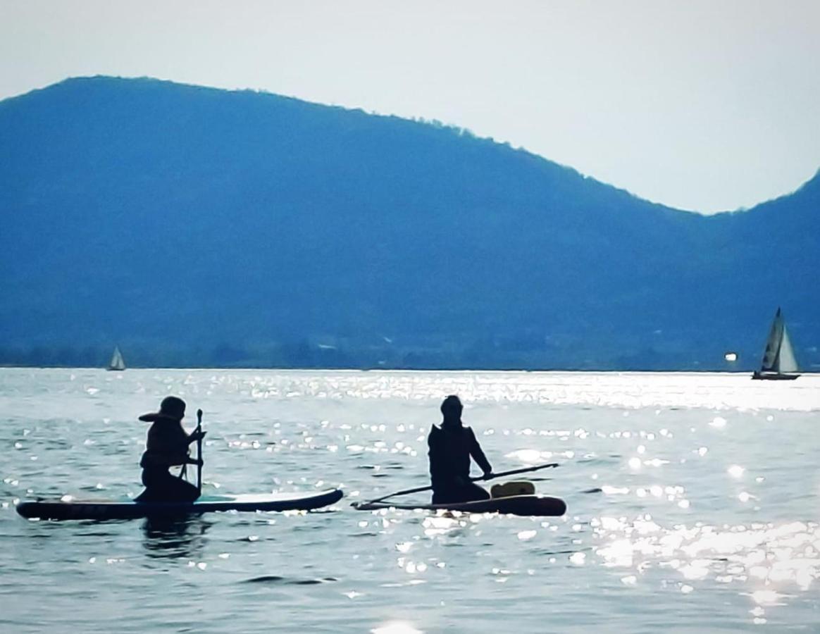 Lovely Mansard Iseo Portelle Holiday With Private Parking And Bike Storage Exterior foto
